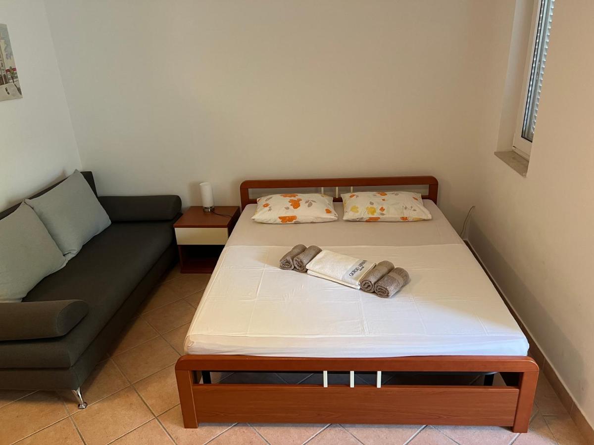 Mario Apartment Brela Extérieur photo